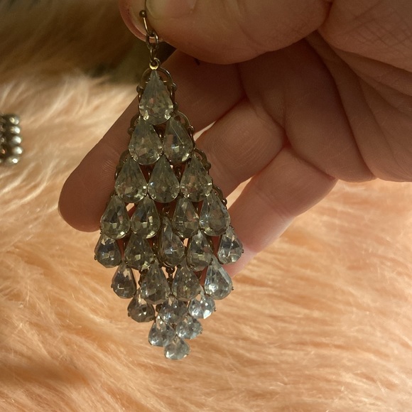 Gorgeous rhinestone chandelier earrings - Picture 4 of 4